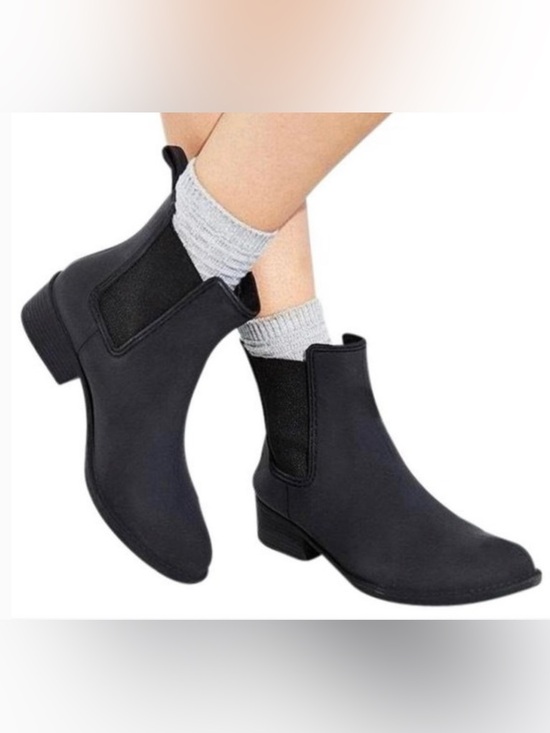 Jeffrey Campbell Shoes - JEFFREY CAMPBELL Havana Last  Black Rain Ankle Boot Size 9